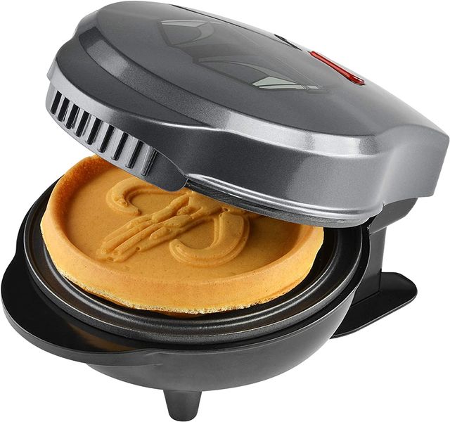 4" Mini Waffle Maker - The Mandalorian